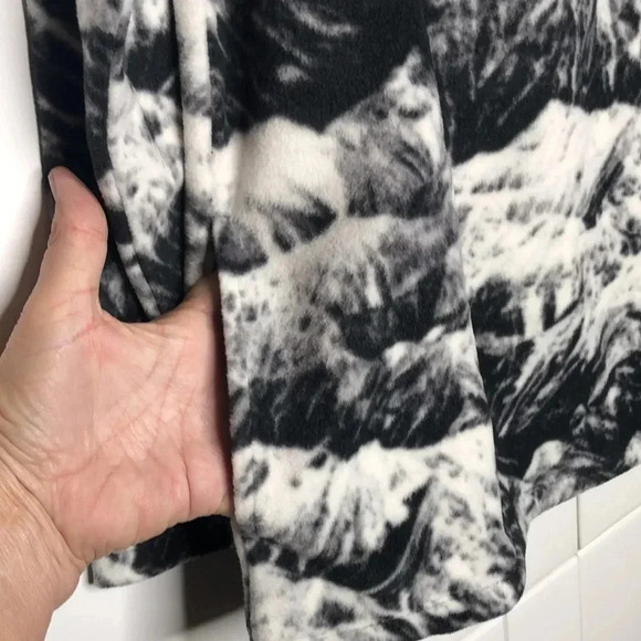 D&CO. 3/4 Zip Fleece Jacket - Picture 2 of 5